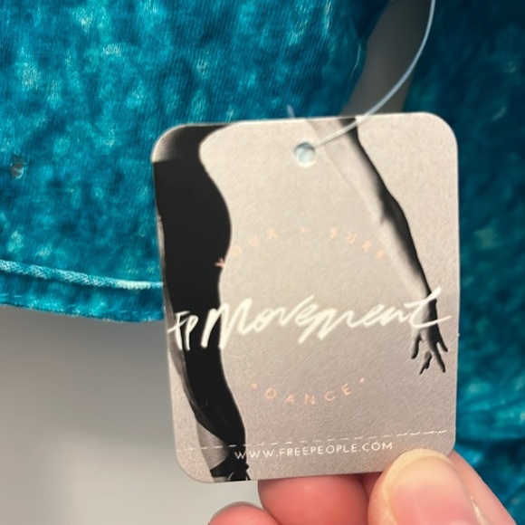 Free People (FP) Movement blue cutout Back Cropped Long Sleeve Top size small - Picture 4 of 13